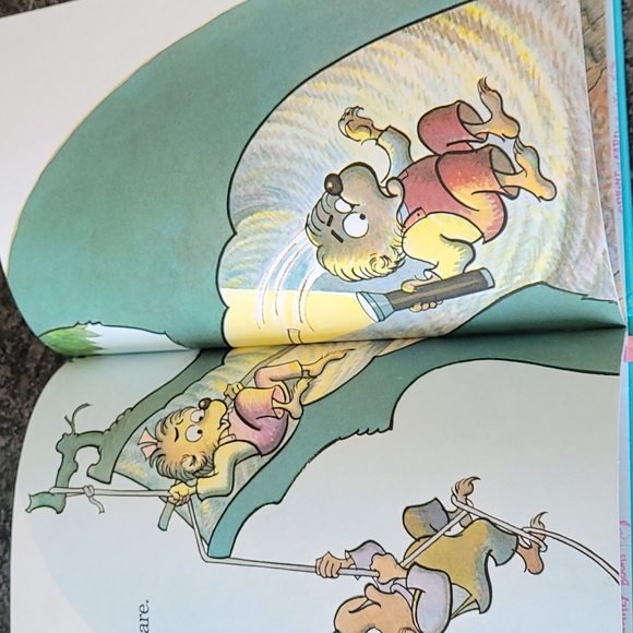 The Berenstain Bears and the Spooky Old Tree Book - Picture 6 of 8